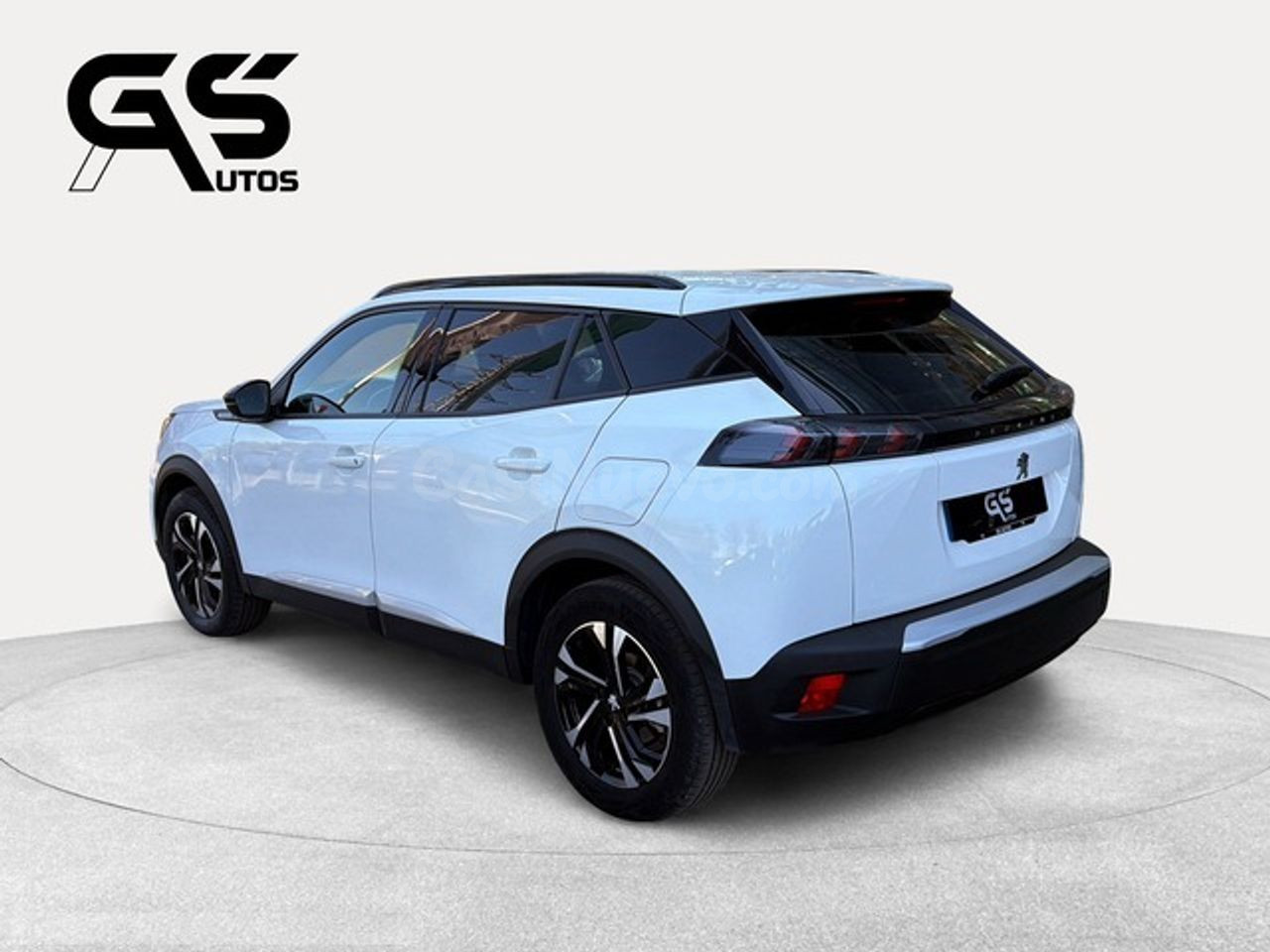 Peugeot 2008 Eléctrico Allure 100 kW (136 CV) - foto 5