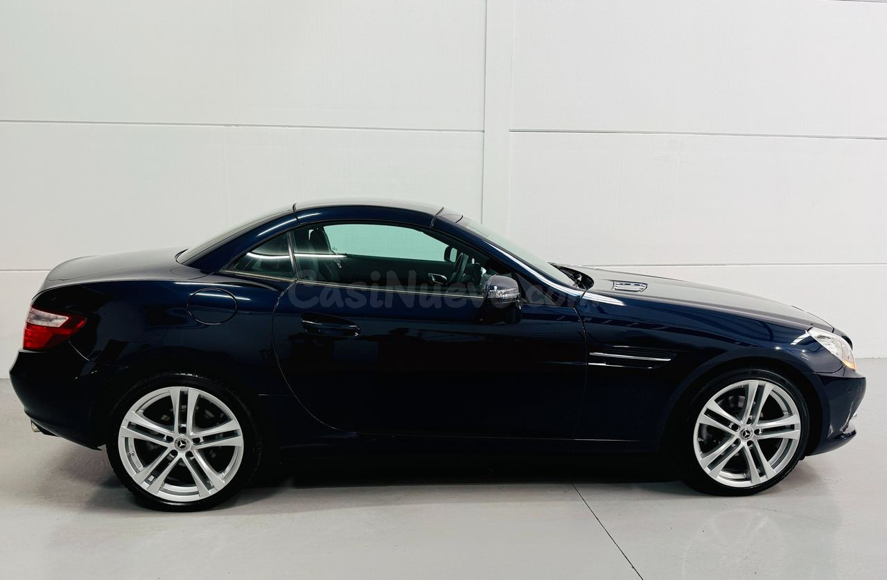 Mercedes Clase SLK Automática con Cuadro de Lujo en Arroyomo - foto 4