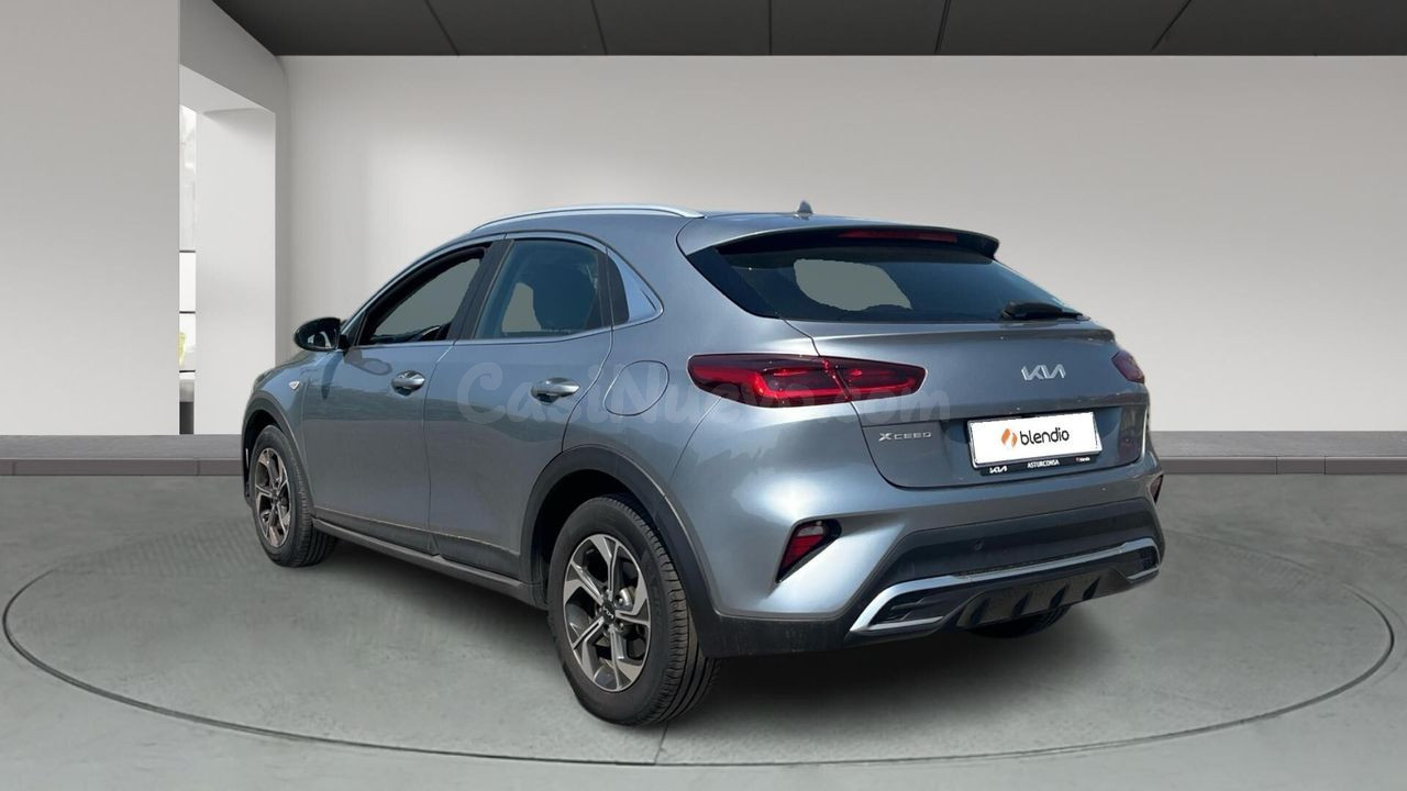 Kia XCeed 1.0 T-GDI DRIVE 5 plazas - Ocasión premium con extras - foto 2