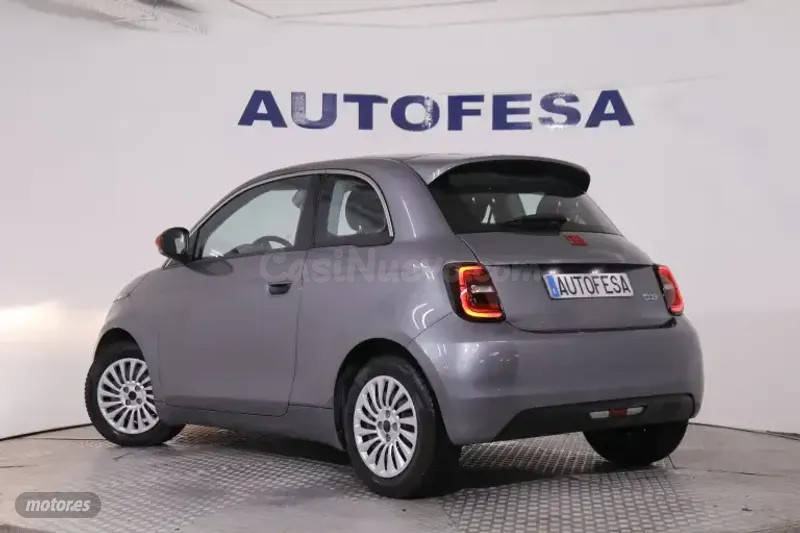 Fiat 500 eléctrico en Alpedrete - Ocasión con tecnología avanzada - foto 5