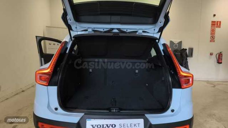 Volvo XC40 - foto 2