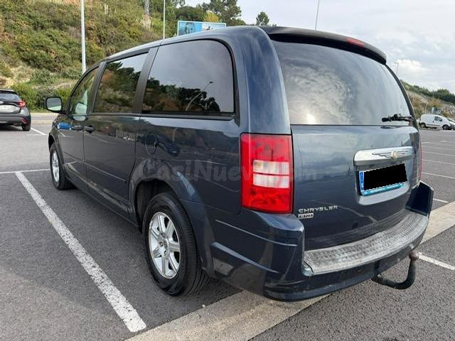 Chrysler GRAN VOYAGUER 2.8 CRDI 163 AUTO. - foto 4