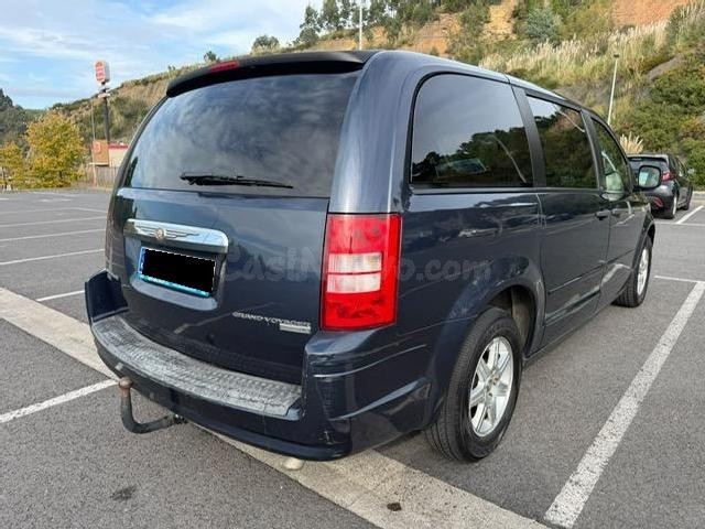 Chrysler GRAN VOYAGUER 2.8 CRDI 163 AUTO. - foto 5