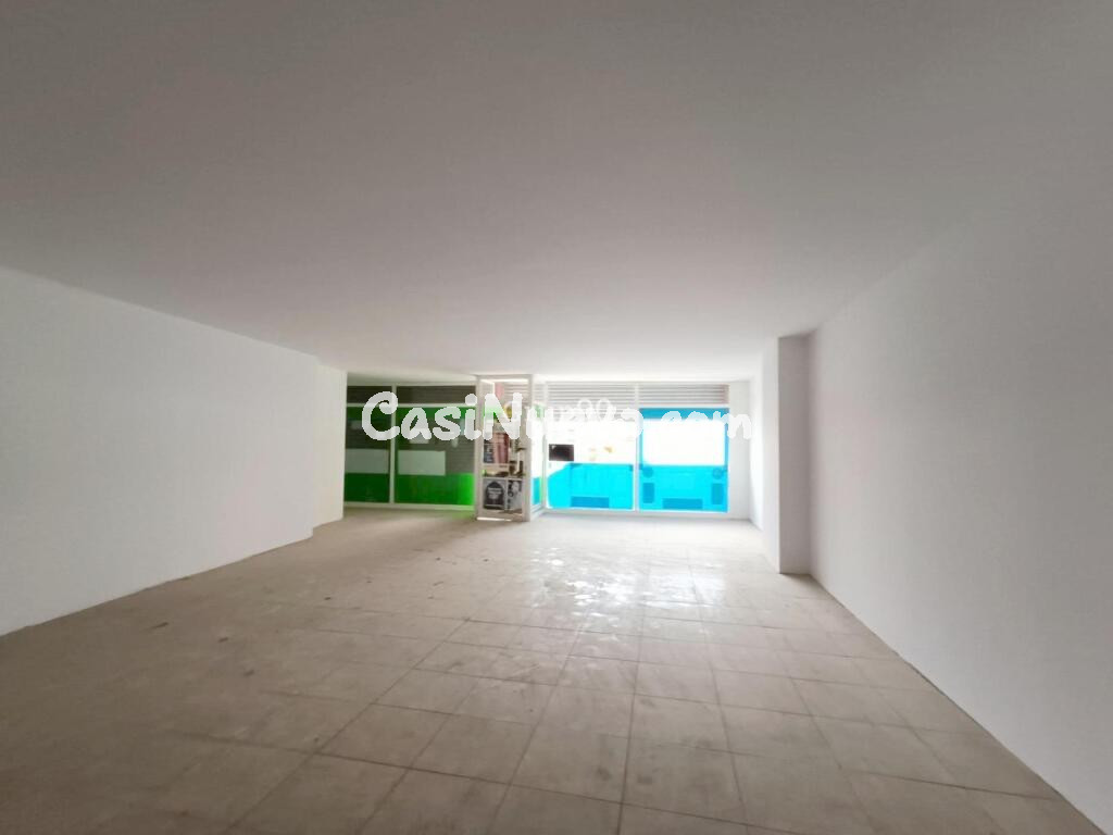 LOCAL COMERCIAL A  PIE DE CALLE EN PARDINYES