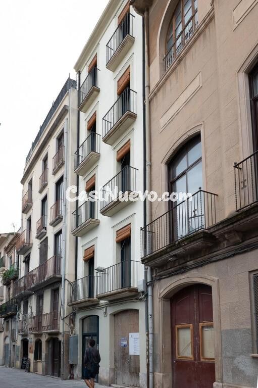 EDIFICIO COMPLETO EN VENTA EN REUS CENTRO. ESPECIAL INVERSORES