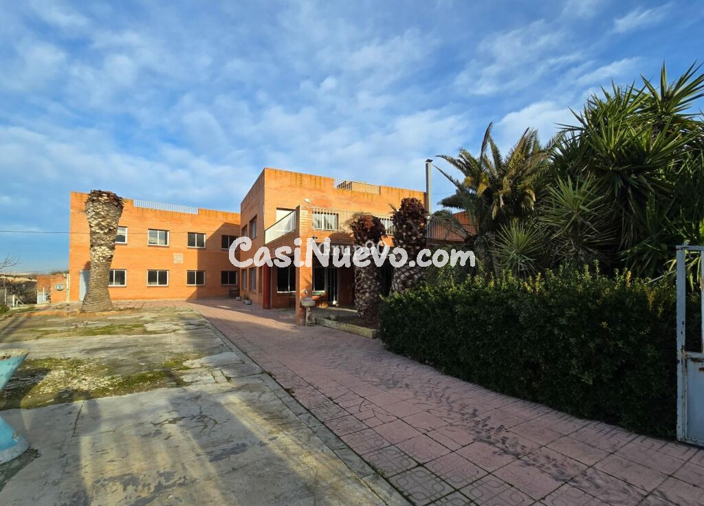 COMPLEJO RESIDENCIAL EN VENTA EN ALCARRÁS