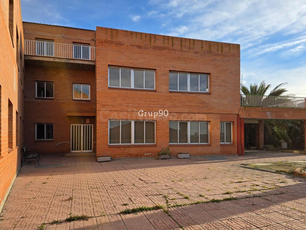 COMPLEJO RESIDENCIAL EN VENTA EN ALCARRÁS - foto 3