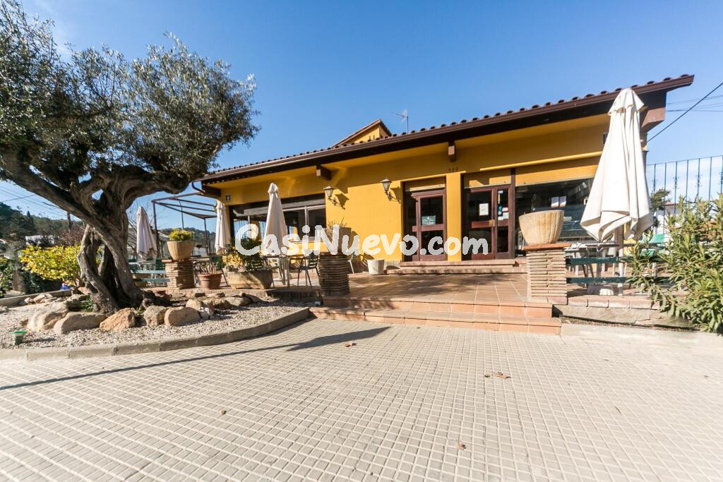 Restaurante con casa en preciosa ubicación de Cerdanyola