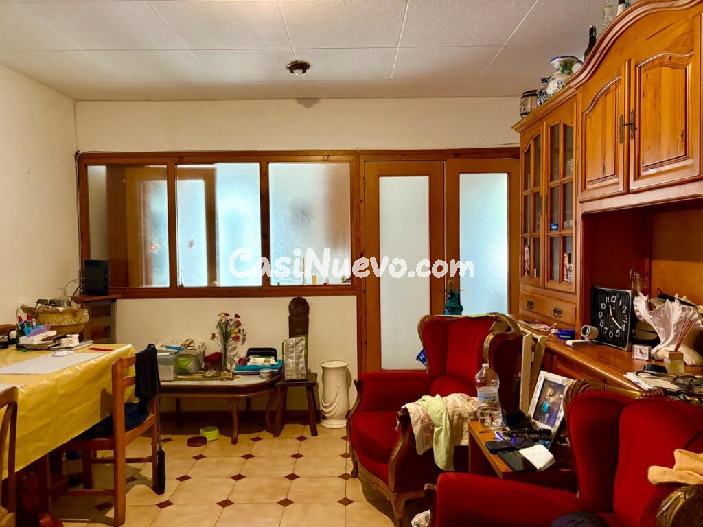 Casa con garaje en el centro del pueblo