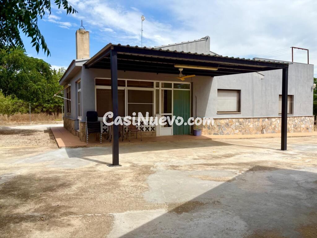 Espectacular chalet con piscina en Jesús