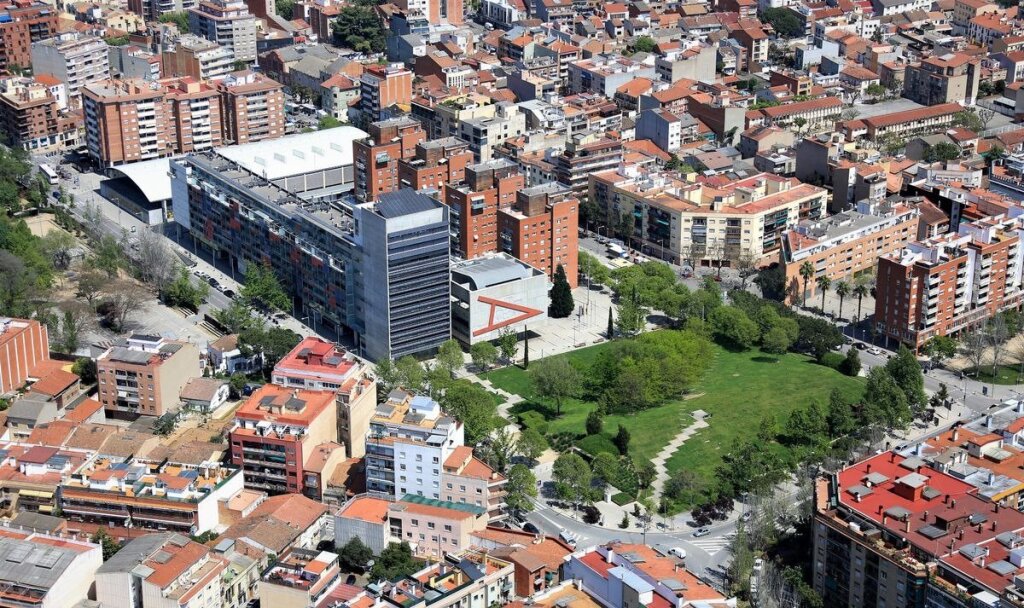 Edificio de oficinas en Mollet del Vallés - foto 3