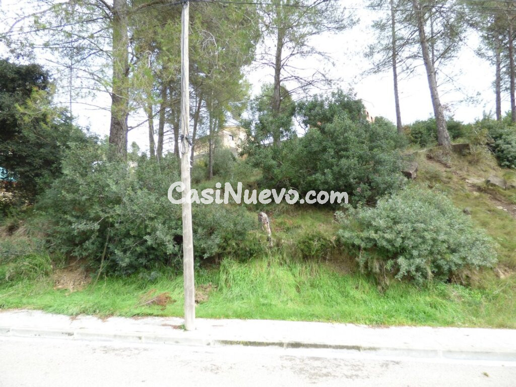 TERRENO URBANIZABLE CON IMPRESIONANTES VISTAS EN CASTELLGALÍ