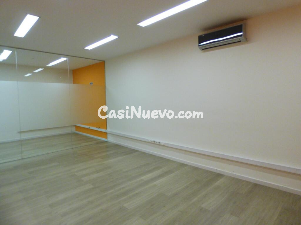 Local comercial en alquiler en Manresa – Zona  universidad