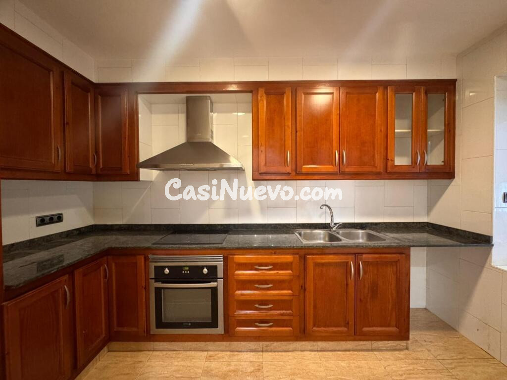 DESDE 353 € AL MES -  ESTUDIO DE FINANCIACION GRATIS - CASA DE PLANTA BAJA EN CARDONA CON 3 HAB. DOBLES Y TERRAZA