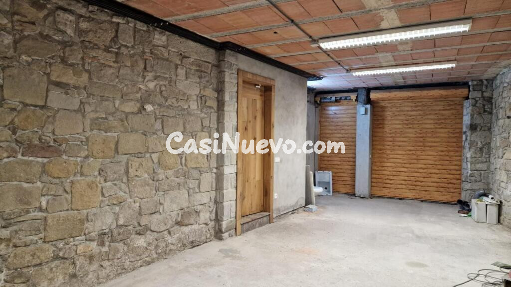 LOCAL COMERCIAL EN ALQUILER POR ZONA PLANA DE L'OM DE MANRESA