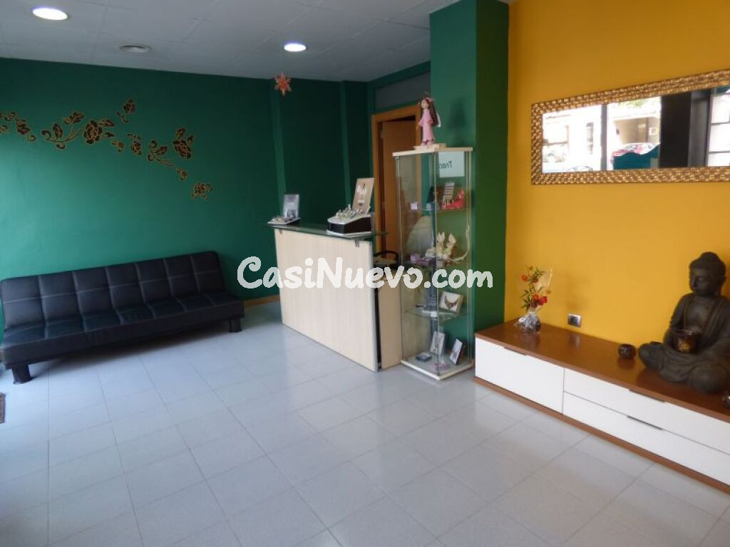 LOCAL COMERCIAL REFORMADO EN ALQUILER EN LA FONT DELS CAPELLANS DE MANRESA