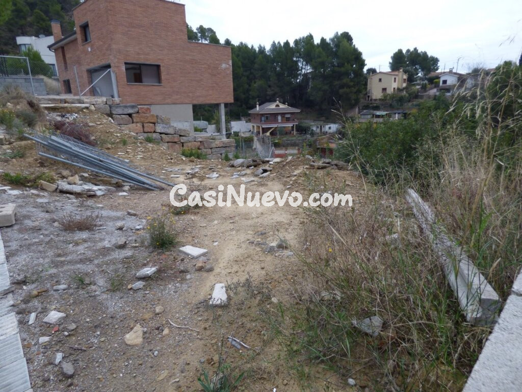 SOLAR EN VENTA EN MAS PLANOI (CASTELLGALÍ)