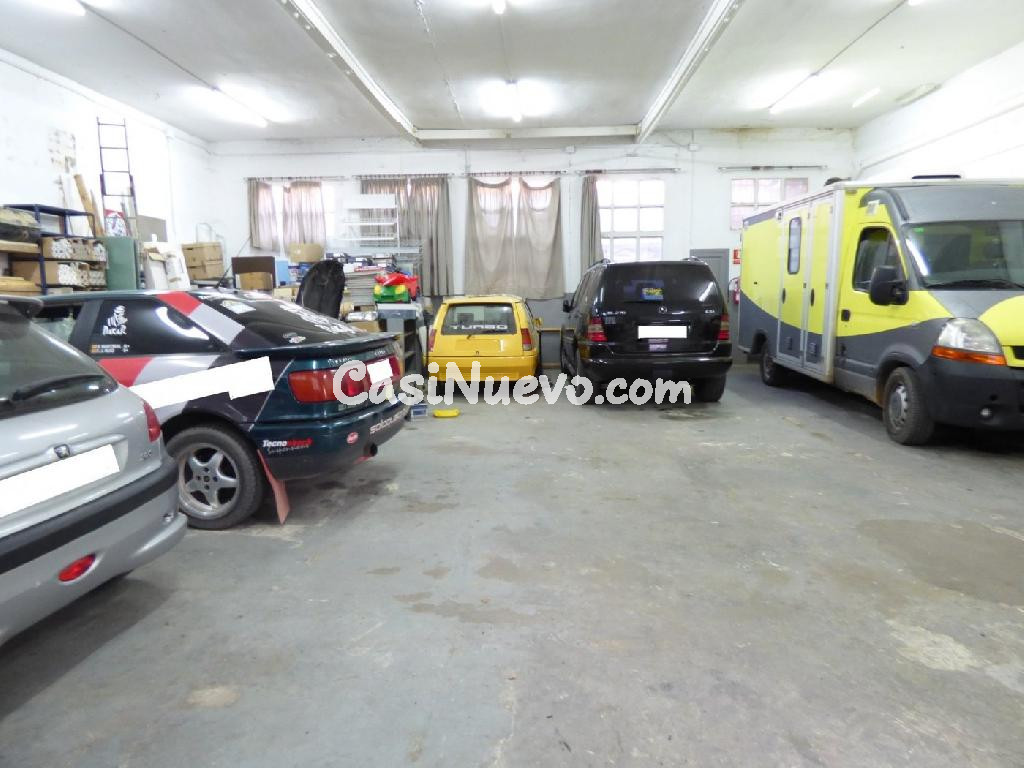 NAVE INDUSTRIAL EN VENTA EN EL CASCO URBANO DE MANRESA APTA PARA EDIFICAR