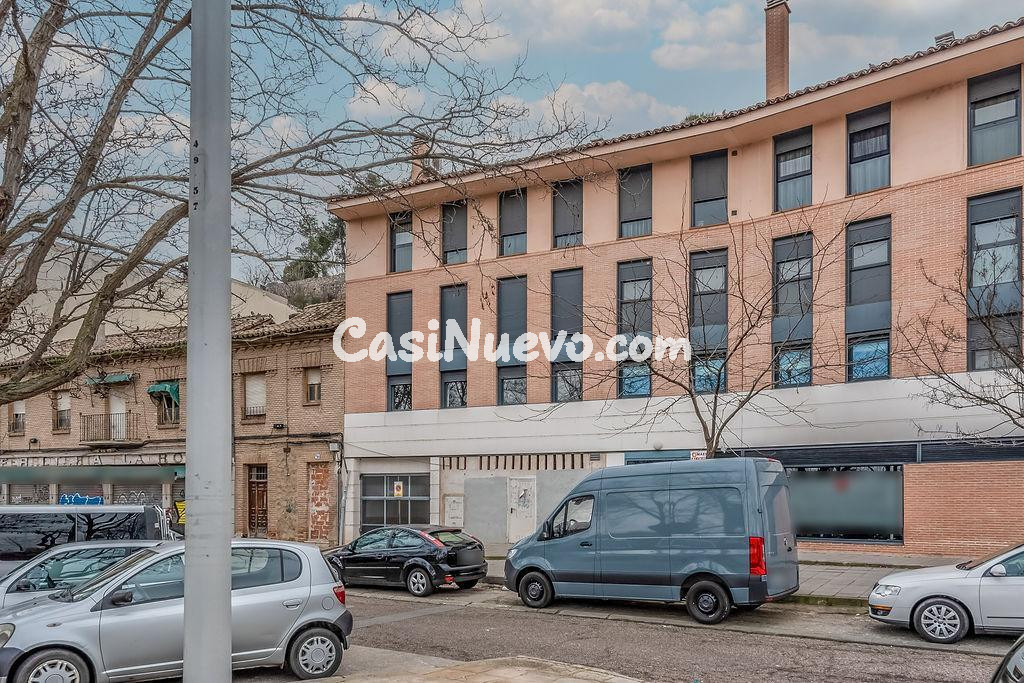 LOCAL EN BRUTO EN PASEO DE LA ROSA