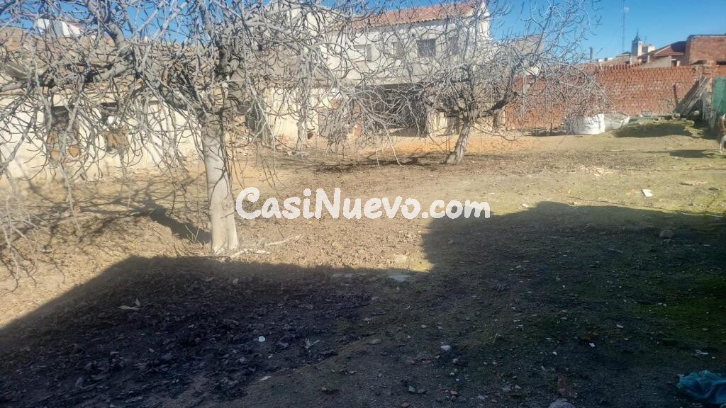 CASA-SOLAR EN CENTRO DE BARGAS