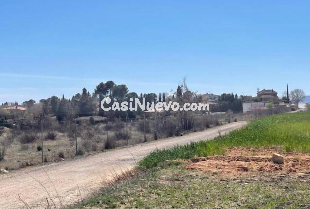 FINCA RUSTICA DE RECREO EN OLIAS DEL REY