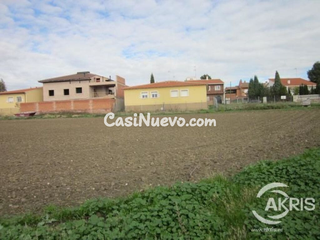 Terreno rústico no urbanizable en Villaluenga de la Sagra