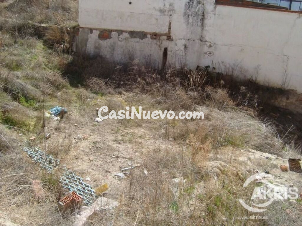 SUELO URBANO DE 446 M2 EN ALAMEDA DE LA SAGRA