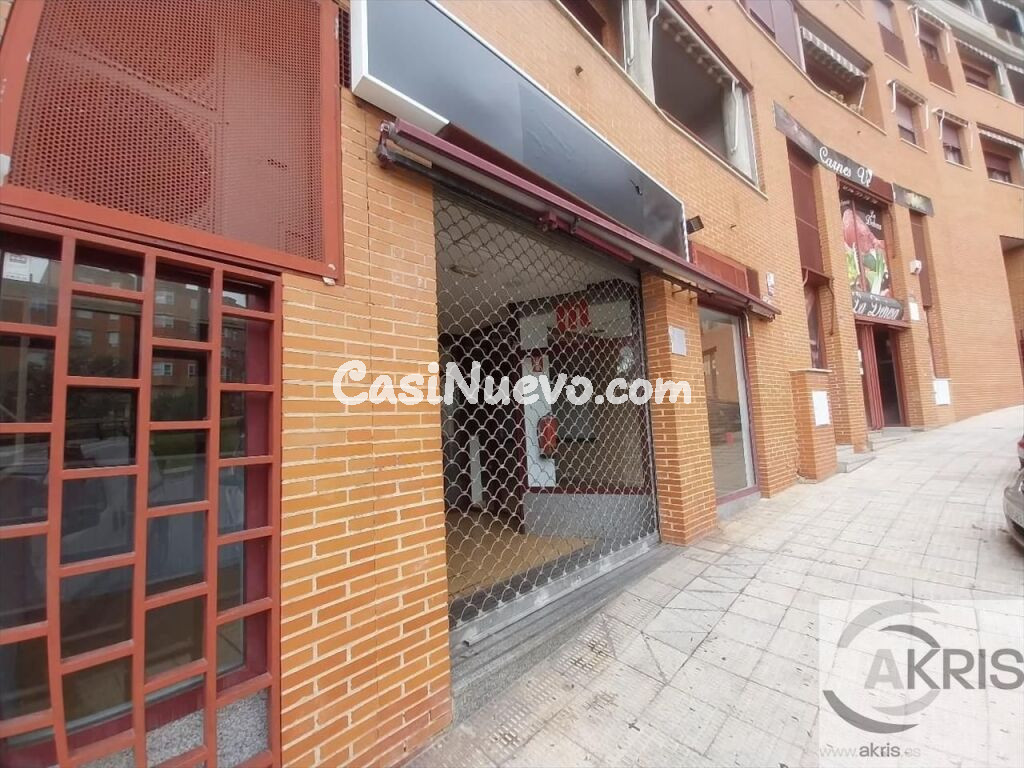 Local en venta en Plaza de Holanda