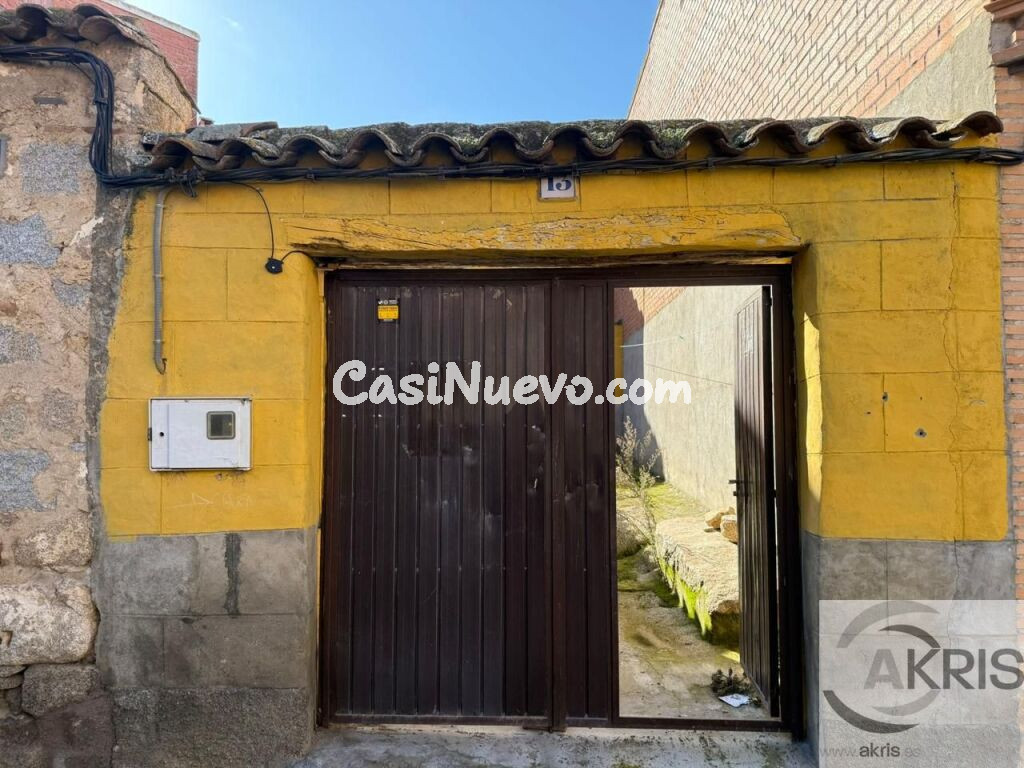 Casa / Chalet en venta en Menasalbas de 239 m2