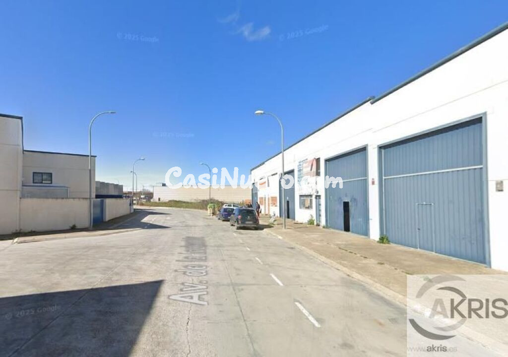 ¡¡NAVE OCUPADA, NO SE PUEDE VISITAR!! EN EL VISO DE SAN JUAN