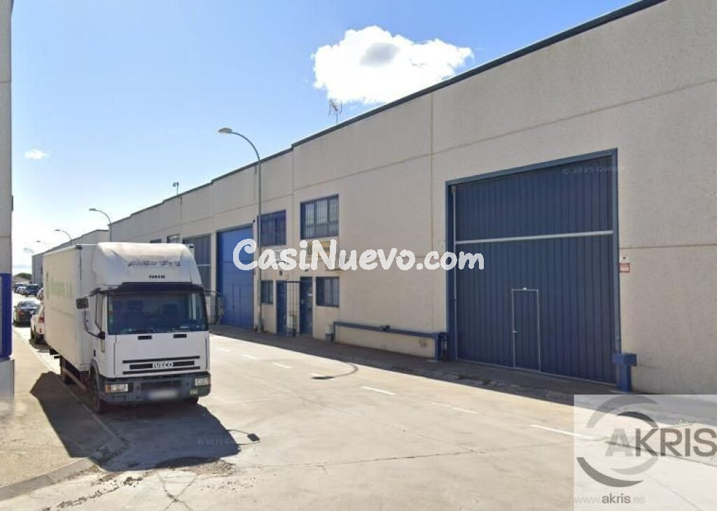 ¡¡NAVE OCUPADA, NO SE PUEDE VISITAR!! EN EL VISO DE SAN JUAN