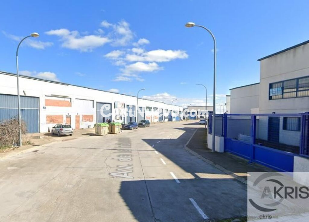 ¡¡NAVE OCUPADA, NO SE PUEDE VISITAR!! EN EL VISO DE SAN JUAN