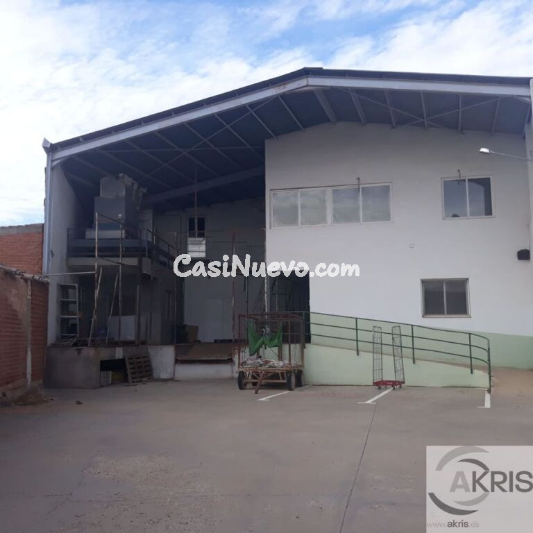 NAVE INDUSTRIAL A LA VENTA