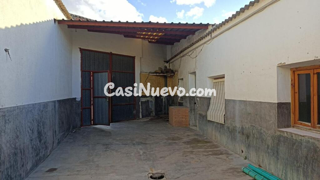CASA A LA VENTA ¡¡OKUPADA!!