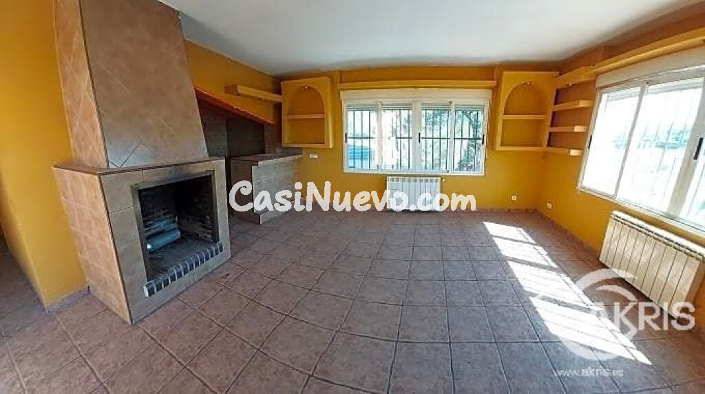 ¡¡VIVIENDA OKUPADA, NO SE PUEDE VISITAR!! FORMADA POR 2 CHALETS