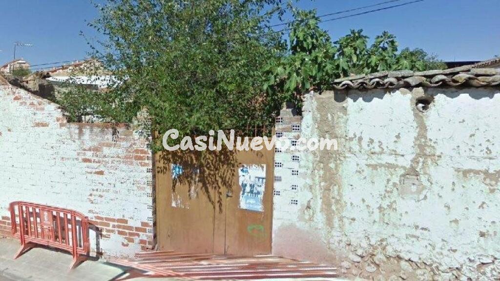 TERRENO URBANO EN CHOZAS DE CANALES **PRECIO A CONSULTAR**