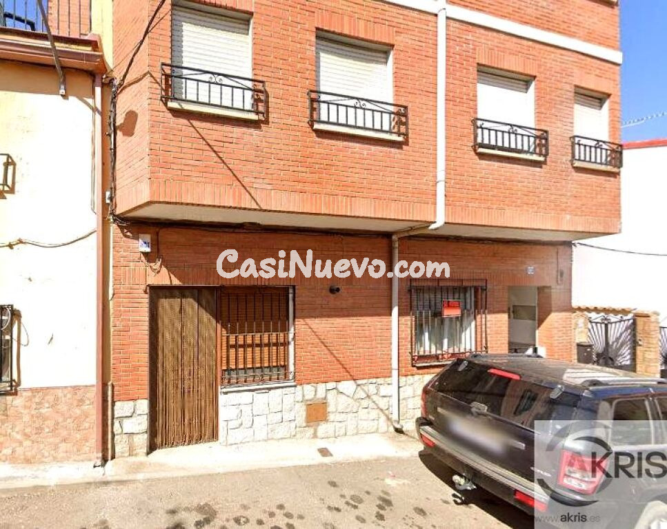 VIVIENDA CENTRICA EN NAVAHERMOSA