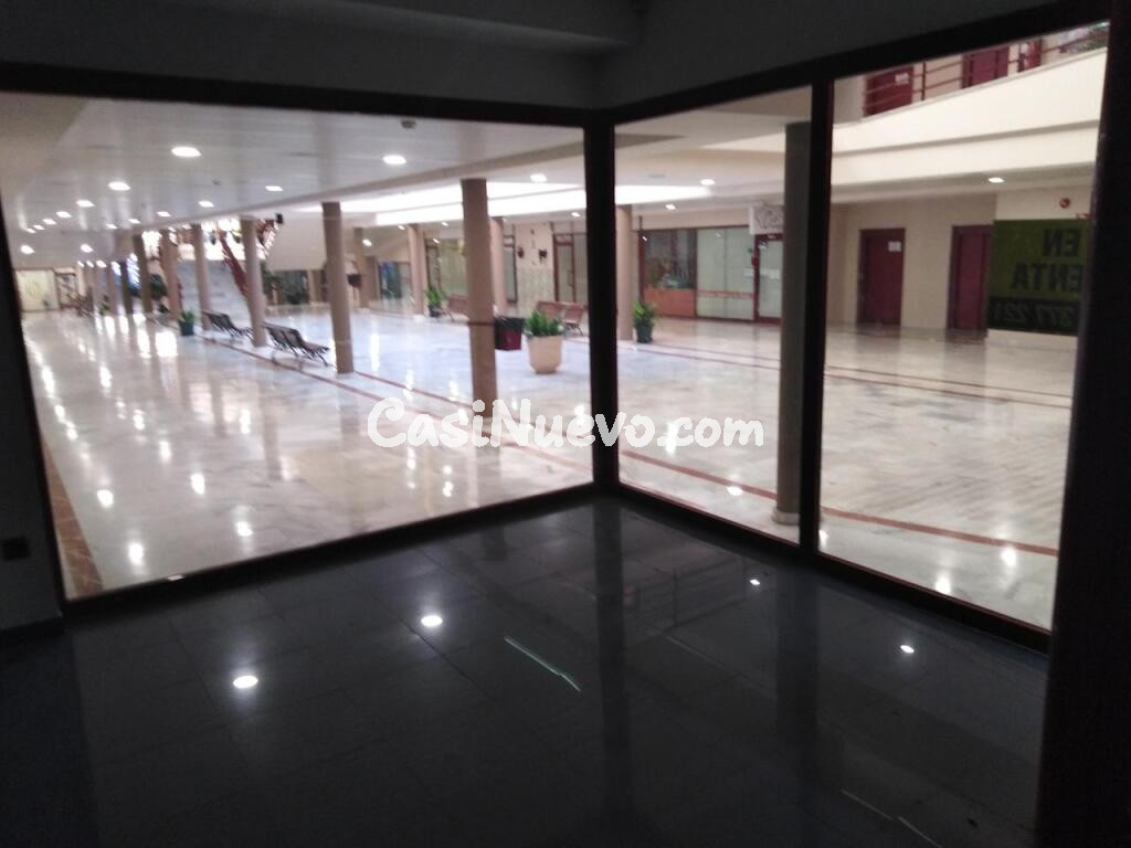 GRAN LOCAL DE 845 m² EN CENTRO COMERCIAL – ENTRADA INDEPENDIENTE EN RONDA BUENAVISTA (TOLEDO)