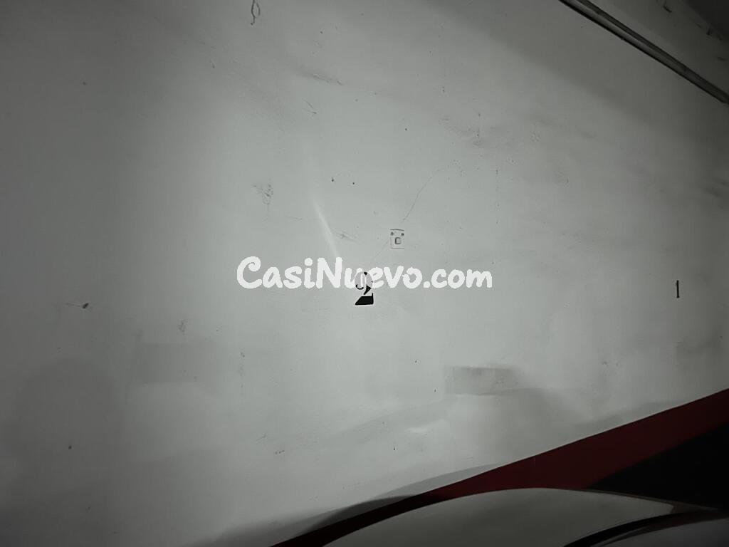 Plaza de garaje cómoda en el centro de Santa Teresa