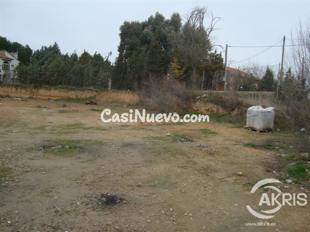 TERRENO URBANO DE 2.476 M2 EN ONTIGOLA