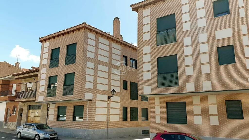 Venta de 2 Garajes en Travesía DEL ARENAL Nº 2