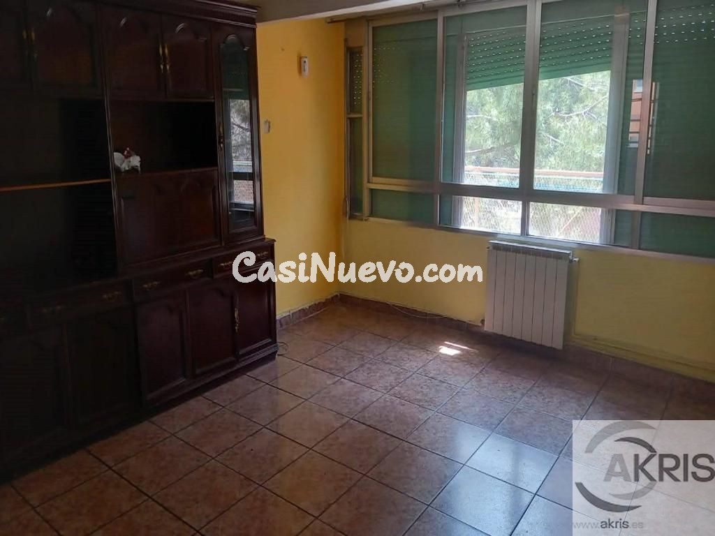 VIVIENDA EN BARRIO USERA DE MADRID