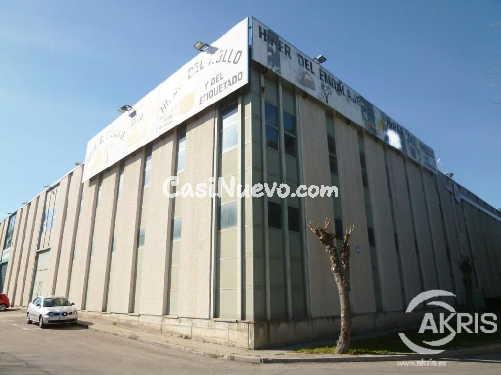 NAVE INDUSTRIAL EN AV. ANDALUCIA EN BARRIO DE VILLAVERDE