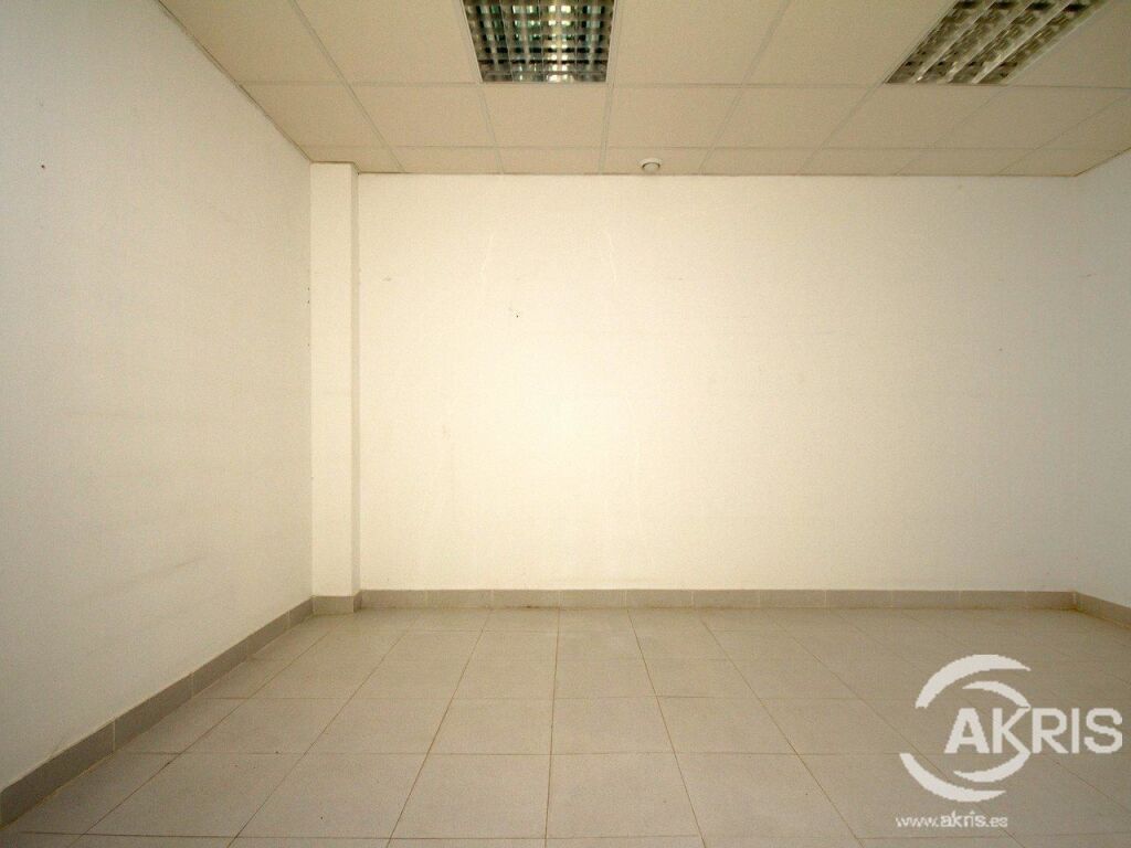 LOCALES COMERCIALES Y GARAJES VENTA CONJUNTA EN VALDEMORO - foto 19