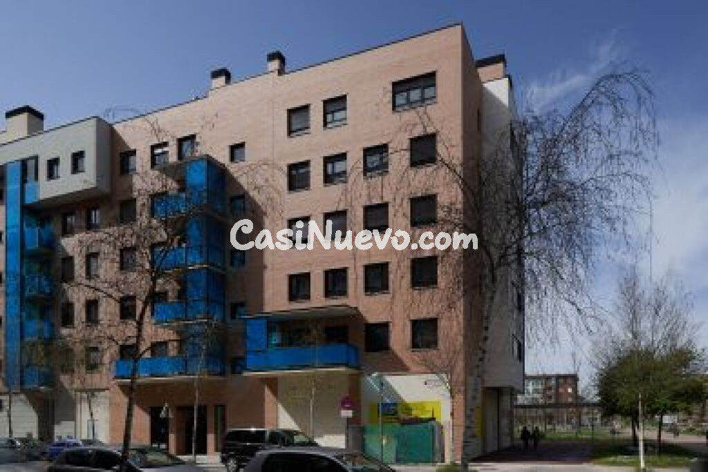 Local comercial en Venta en Vitoria SALBURUA Álava