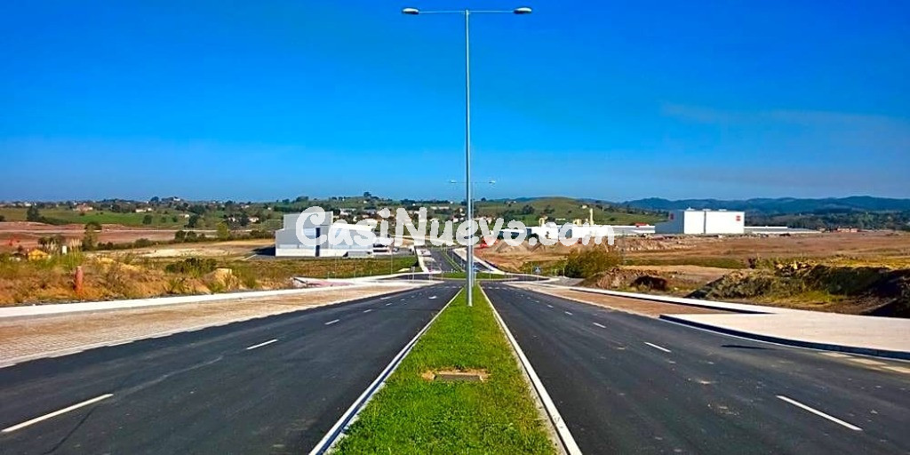 Suelo Industrial urbanizado en Cantabria - foto 3