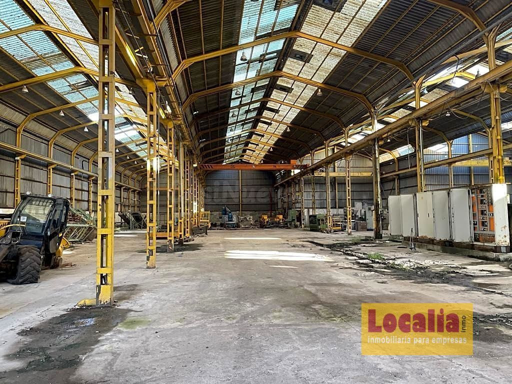 Nave Industrial muy próxima a Santander