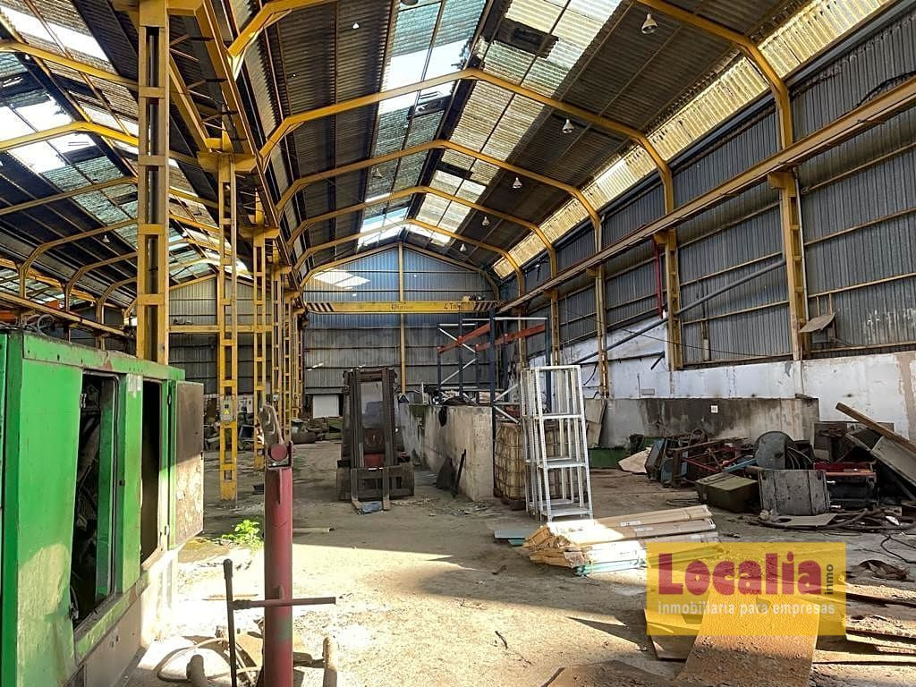 Nave Industrial muy próxima a Santander - foto 3