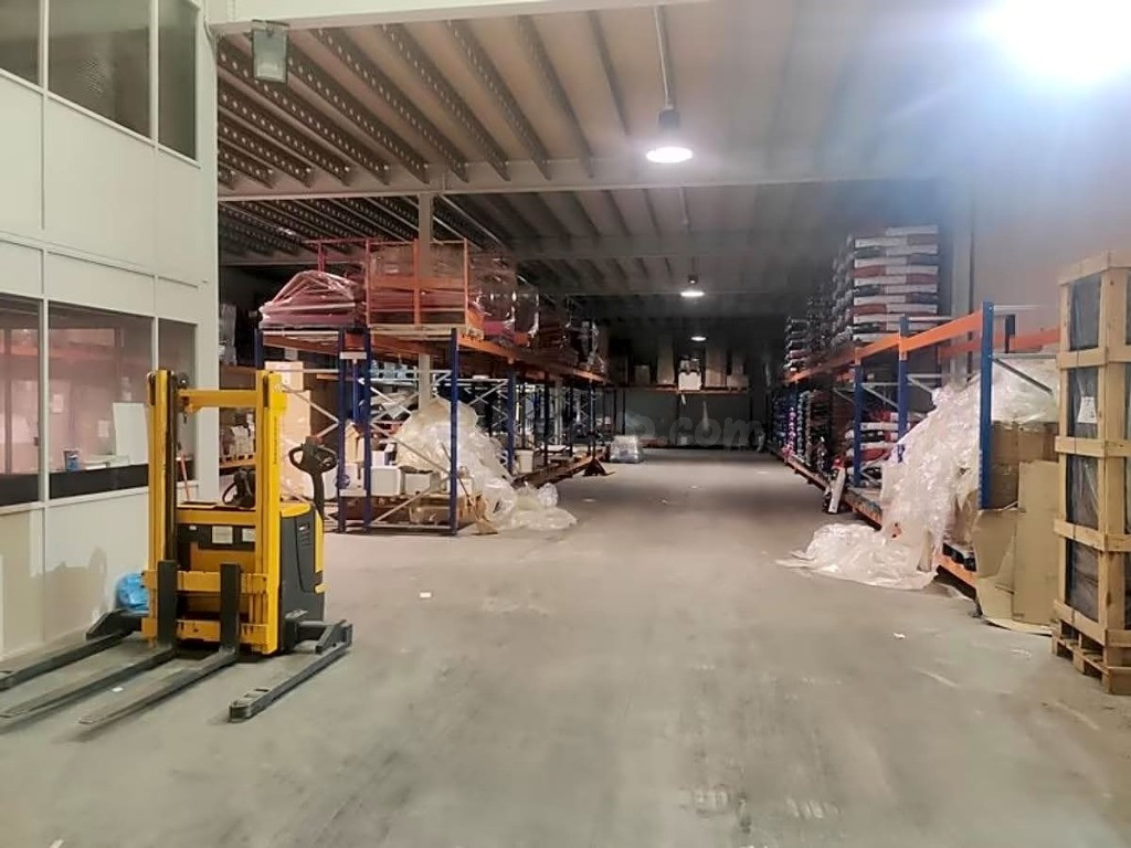 Nave industrial en Polígono de Barros - foto 3