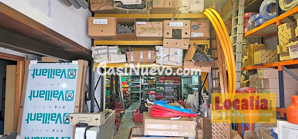 Nave Industrial en venta en Santa Cruz de Bezana de 310 m2